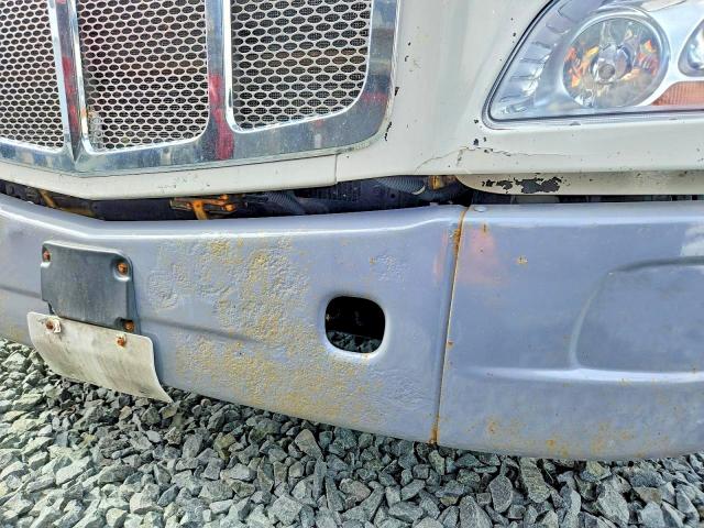 2016 Peterbilt All other VIN 1XPBA48X6GD339572 COPART salvage auction — NORMAL WEAR, IN - CERTIFICATE OF TITLE, sold $5,000 on 2026-07-31 (photo 9)