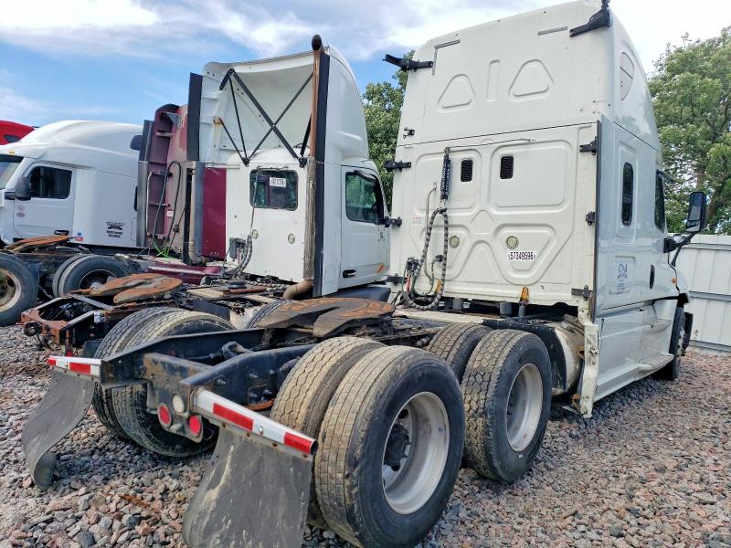 2015 Freightliner All other VIN 1FUJGLBG4FLGL1283 COPART salvage auction — SIDE, VA - CERTIFICATE OF TITLE, sold $2,300 on 2026-07-22 (photo 4)