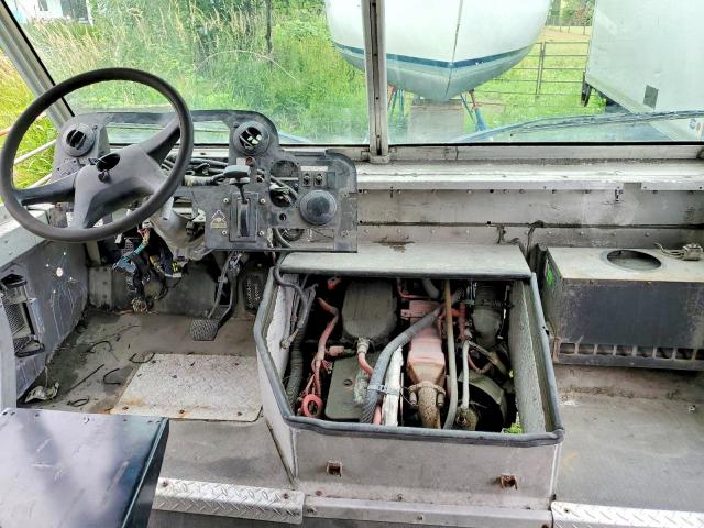 2013 Freightliner All other VIN 4UZAANDUXDCFE4807 COPART salvage auction — FRONT END, OA, sold $300 on 2026-07-29 (photo 8)