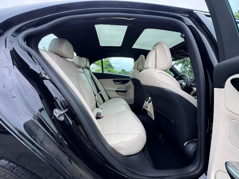 2022 Mercedes-benz C class VIN W1KAF4GB4NR042438 COPART salvage auction — NORMAL WEAR, FL - CERTIFICATE OF TITLE (P), sold $22,900 on 2026-07-04 (photo 6)