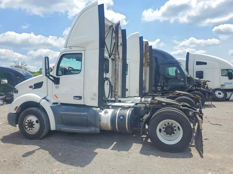 2019 Peterbilt All other VIN 1XPBA48X2KD622110 COPART salvage auction — MINOR DENT/SCRATCHES, IN - CERTIFICATE OF TITLE, sold $3,250 on 2026-07-09 (photo 3)