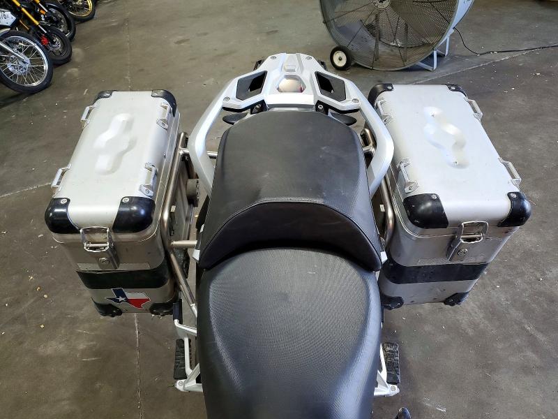 2014 BMW Motorcycle VIN WB10A110XEZ185742 COPART salvage auction — FRONT END, Or - Salvage Title Certificate, sold $1,700 on 2026-07-30 (photo 5)