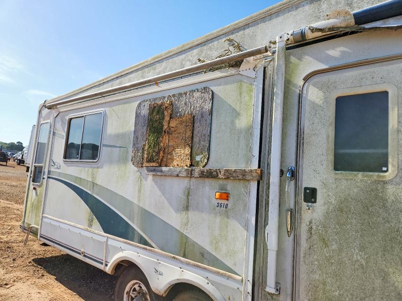 2000 Jay Recreation VIN 1UJCJ02RXY1K40426 COPART salvage auction — SIDE, SV, sold $10 on 2026-07-16 (photo 9)