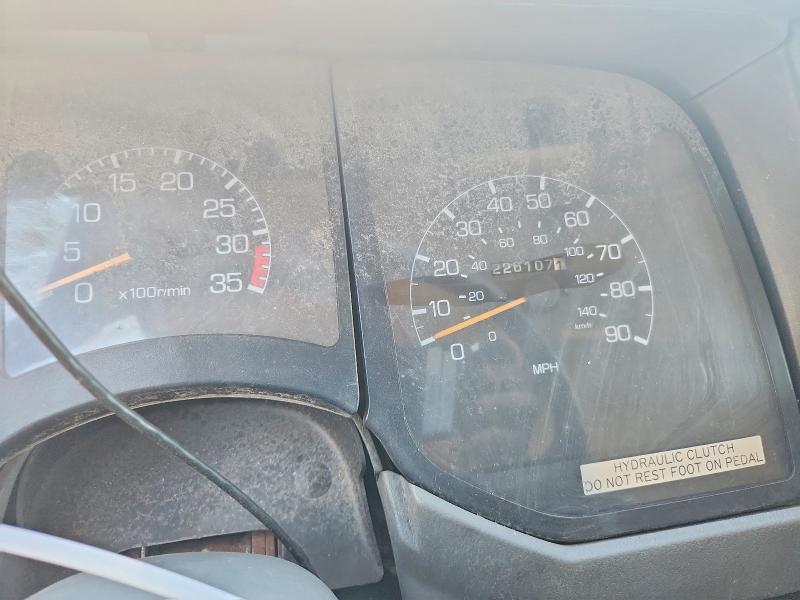 2001 Mitsubishi fuso truck of america inc All other VIN JW6FFL1E21M000192 COPART salvage auction — FRONT END, NY - MV-907A SALVAGE CERTIFICATE, sold $550 on 2026-07-23 (photo 8)