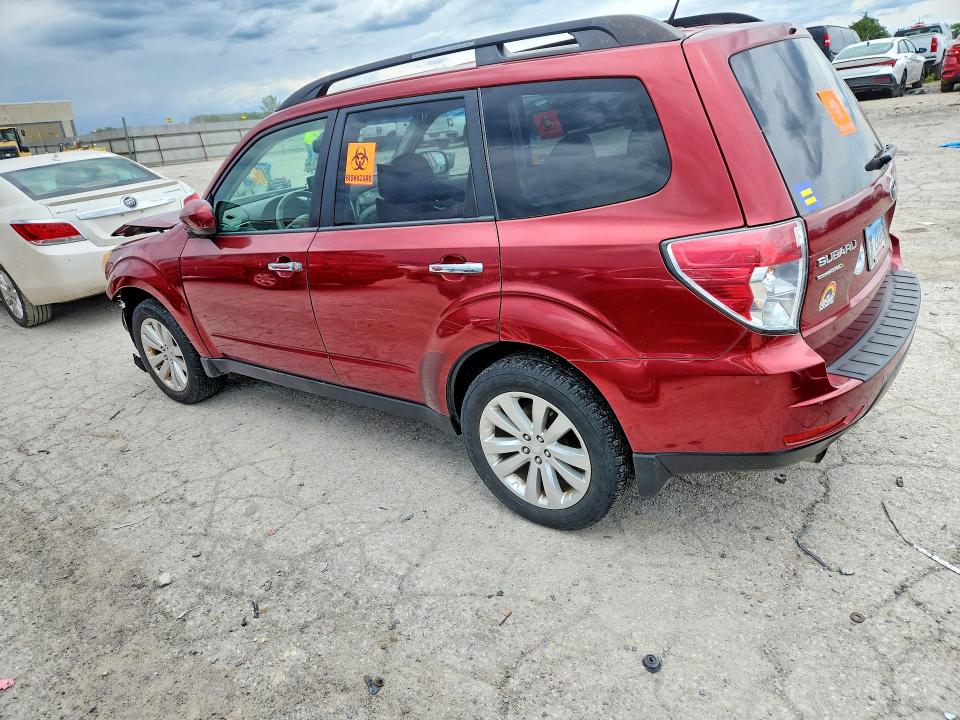 2011 Subaru Forester VIN JF2SHBECXBH703515 COPART salvage auction — FRONT END, Il - Salvage Certificate, sold $425 on 2026-07-31 (photo 2)