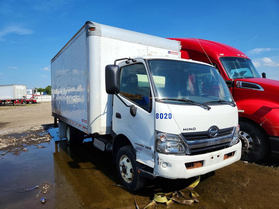2019 Hino All other VIN JHHYDM1H1KK008020 COPART salvage auction — SIDE, IL - SALVAGE CERTIFICATE, sold $2,800 on 2026-07-27 (photo 4)