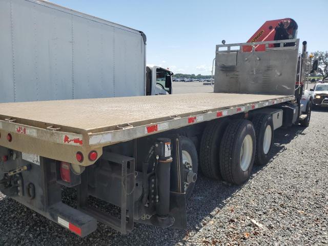 2019 Peterbilt All other VIN 2NP3LJ0X2KM619611 COPART salvage auction — NORMAL WEAR, FL - CERTIFICATE OF TITLE, sold $8,500 on 2026-07-07 (photo 4)