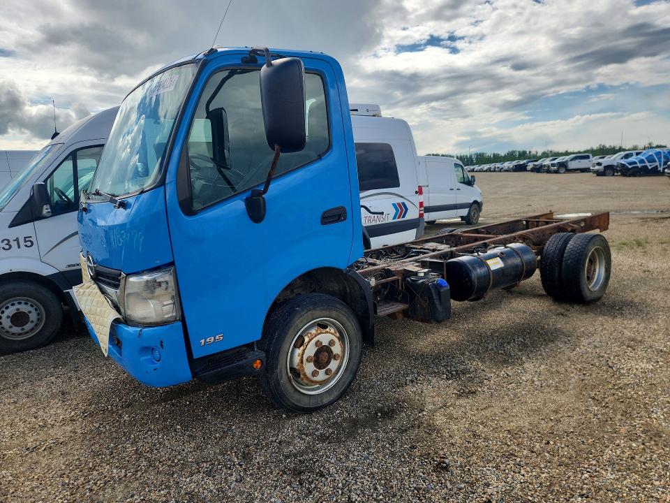 2015 Hino All other VIN 2AYRDM2H6F1000337 COPART salvage auction — MECHANICAL, AB - BOS - NONREPAIRABLE, sold $1,000 on 2026-07-30 (photo 1)