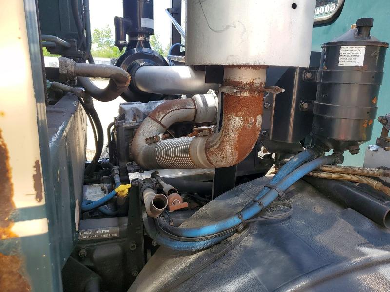2004 Mack All other VIN 1M2AC07C04M009948 COPART salvage auction — MINOR DENT/SCRATCHES, FL - CERTIFICATE OF DESTRUCTION, sold $450 on 2026-07-30 (photo 7)