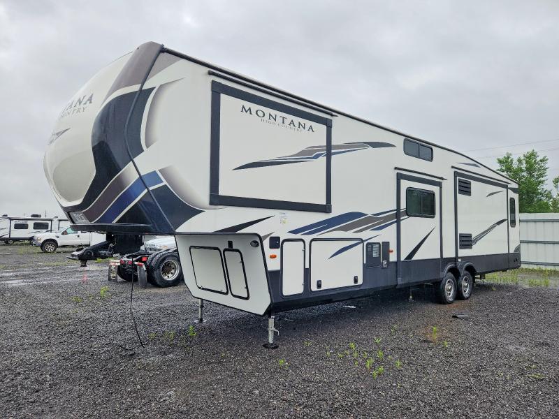 2021 Keystone Montana VIN 4YDF38420MA743928 COPART salvage auction — MINOR DENT/SCRATCHES, ON - PERMIT NO BRAND - UNFIT (P), sold $27,250 on 2026-07-07 (photo 2)