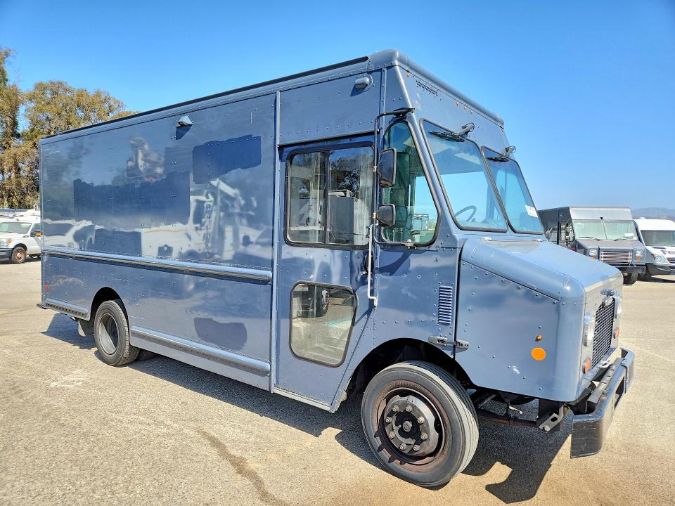2020 Freightliner All other VIN 4UZAC2EA2LCMH8049 COPART salvage auction — MINOR DENT/SCRATCHES, CA - CERTIFICATE OF TITLE, sold $26,000 on 2026-07-31 (photo 4)