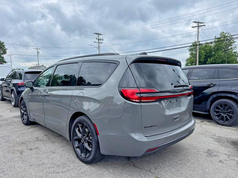 2023 Chrysler Pacifica VIN 2C4RC1BG4PR516926 COPART salvage auction — NORMAL WEAR, NJ - CERTIFICATE OF TITLE (P), sold $10,200 on 2026-07-18 (photo 3)