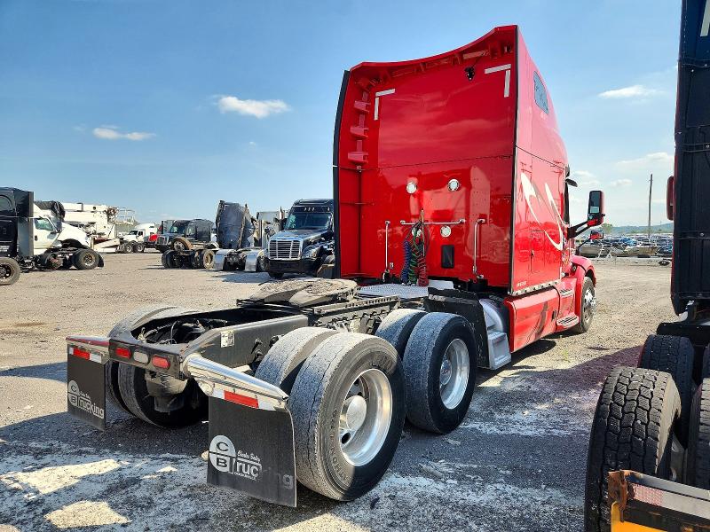 2022 Peterbilt All other VIN 1XPBDP9X9ND776261 COPART salvage auction — MINOR DENT/SCRATCHES, CT, sold $16,900 on 2026-07-16 (photo 4)