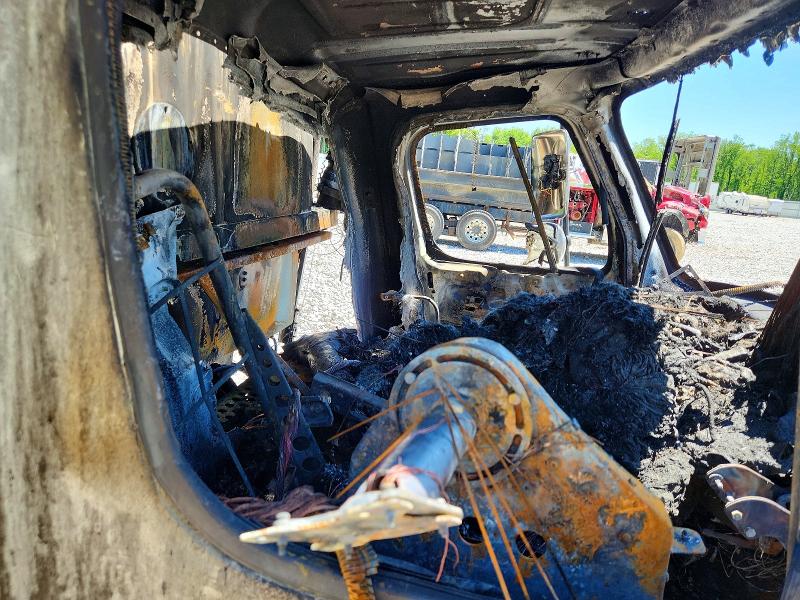 2025 Freightliner All other VIN 1FVACXFC0SHVK4926 COPART salvage auction — BURN, PO, sold $125 on 2026-07-10 (photo 6)