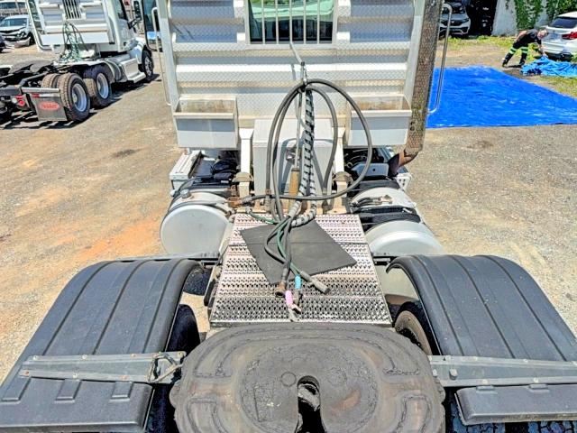 2014 Peterbilt All other VIN 1XPBDP9X3ED250479 COPART salvage auction — NORMAL WEAR, CT, sold $7,900 on 2026-07-14 (photo 6)