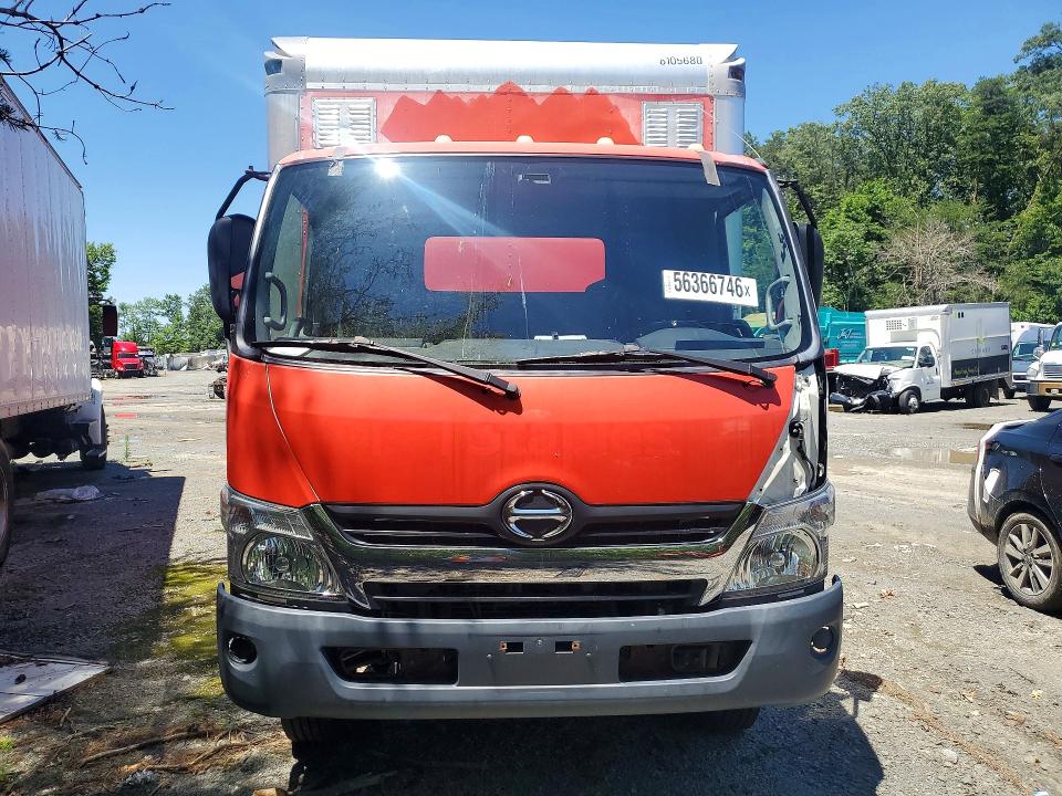 2017 Hino All other VIN JHHSDM2H9HK005752 COPART salvage auction — MINOR DENT/SCRATCHES, MD - CERTIFICATE OF TITLE, sold $4,100 on 2026-07-31 (photo 5)