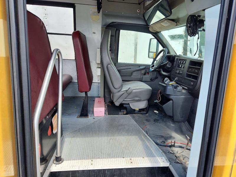 2010 Thomas Minotour g VIN 1GB6G3AG2A1131983 COPART salvage auction — NORMAL WEAR, CT, sold $1,450 on 2026-07-07 (photo 5)