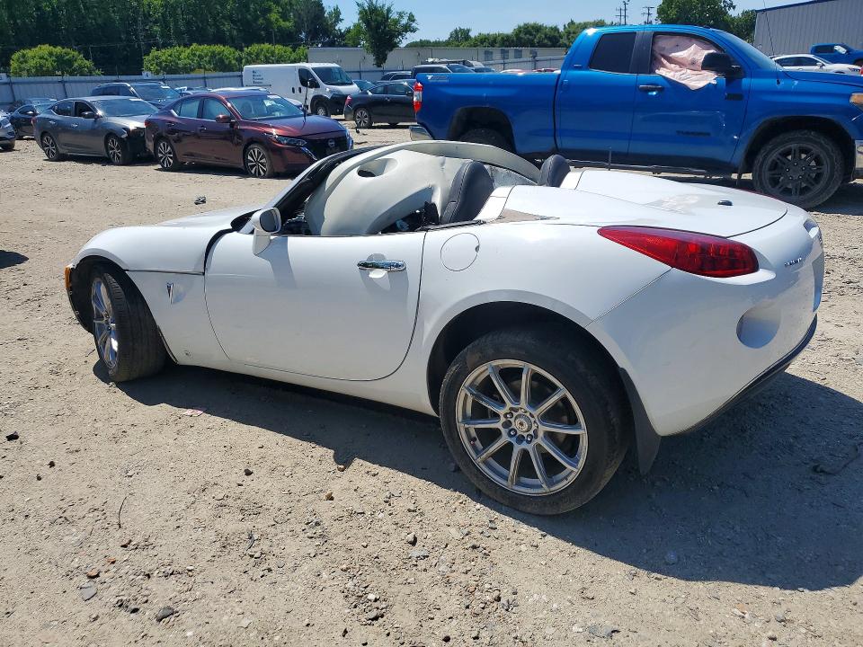 2006 Pont Solstice VIN 1G2MB33B96Y104429 COPART salvage auction — FRONT END, VA - CERT OF TITLE - SALVAGE, sold $250 on 2026-07-07 (photo 2)