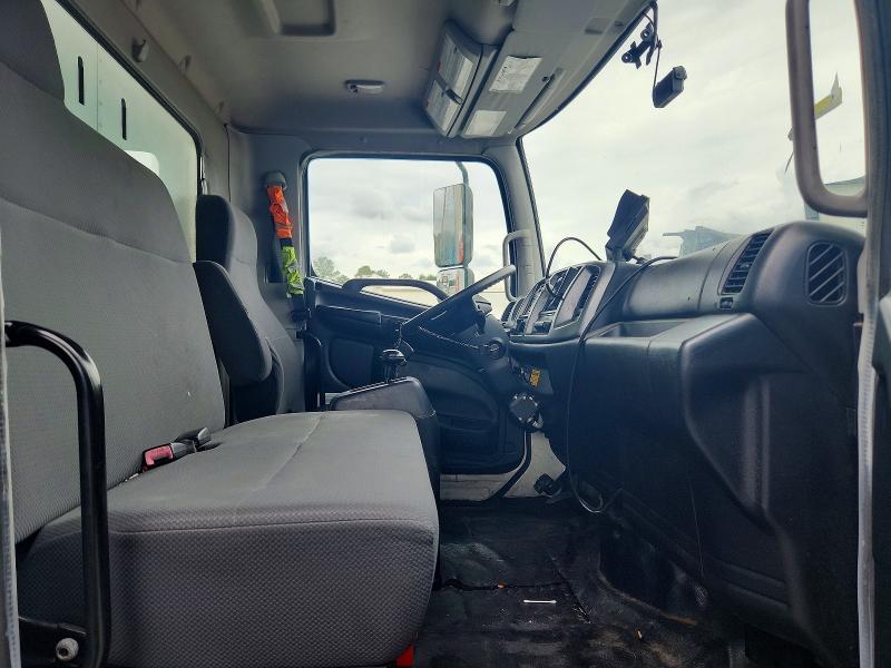 2012 Hino All other VIN 5PVNV8JT7C4S52419 COPART salvage auction — MINOR DENT/SCRATCHES, CT, sold $125 on 2026-07-14 (photo 6)