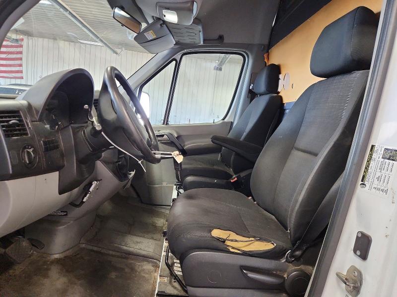 2016 Freightliner Sprinter VIN WDYPE7DD4GP291744 COPART salvage auction — MINOR DENT/SCRATCHES, CT, sold $1,300 on 2026-07-20 (photo 7)