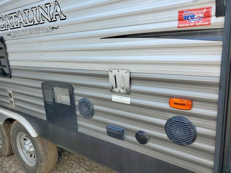 2017 Catalina VIN 5ZT2CAUB5HA025269 COPART salvage auction — MINOR DENT/SCRATCHES, MI - CERTIFICATE OF TITLE, sold $6,300 on 2026-07-07 (photo 9)