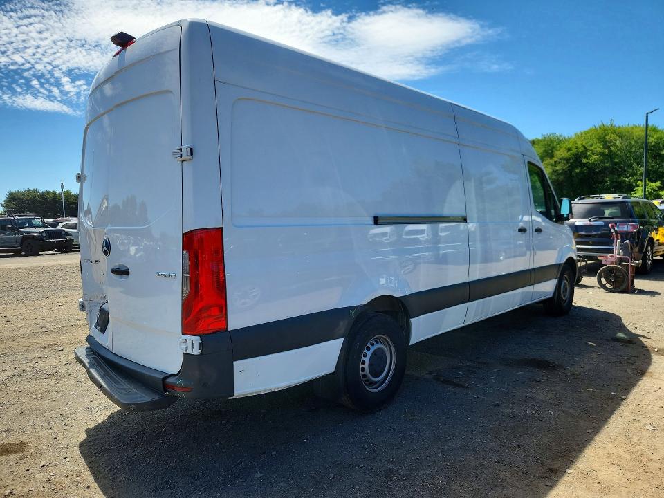 2024 Mercedes-benz Sprinter VIN W1Y4KCHY2RT167541 COPART salvage auction — REAR END, ST, sold $20,600 on 2026-07-13 (photo 3)