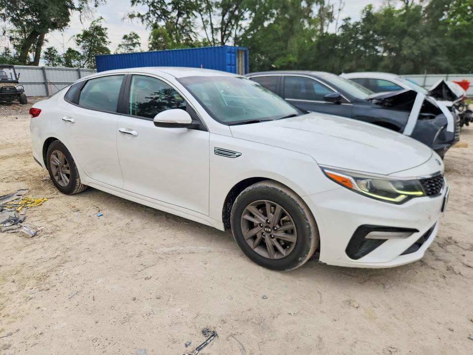 2020 Kia Optima VIN 5XXGT4L35LG391958 COPART salvage auction — MINOR DENT/SCRATCHES, Wv - Certificate Of Title, sold $4,050 on 2026-07-02 (photo 4)