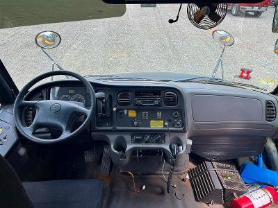 2015 Freightliner All other VIN 4UZABRDU8FCFW9555 COPART salvage auction — NORMAL WEAR, CT, sold $1,050 on 2026-07-09 (photo 9)