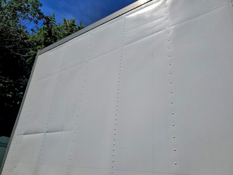 2017 Utility Vs2ra VIN 1UYVS2486H6071502 COPART salvage auction — NORMAL WEAR, FL - CERTIFICATE OF TITLE, sold $2,950 on 2026-09-22 (photo 9)