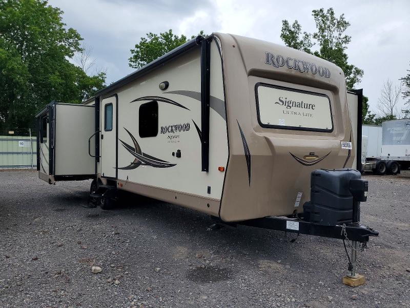 2017 Rockwood Travel tra VIN 4X4TRLJ21H1873082 COPART salvage auction — NORMAL WEAR, NY - CERT OF TITLE-REBUILT SALVAGE, sold $8,900 on 2026-07-20 (photo 9)
