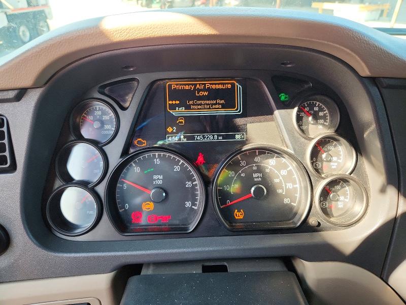 2020 Peterbilt All other VIN 1XPBDP9XXLD702991 COPART salvage auction — MINOR DENT/SCRATCHES, TN - CERTIFICATE OF TITLE (P), sold $13,800 on 2026-07-07 (photo 8)