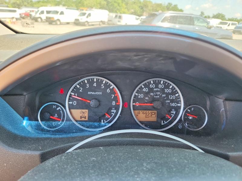 2005 Niss Pathfinder VIN 5N1AR18W35C768484 COPART salvage auction — MINOR DENT/SCRATCHES, CT, sold $550 on 2026-07-09 (photo 9)