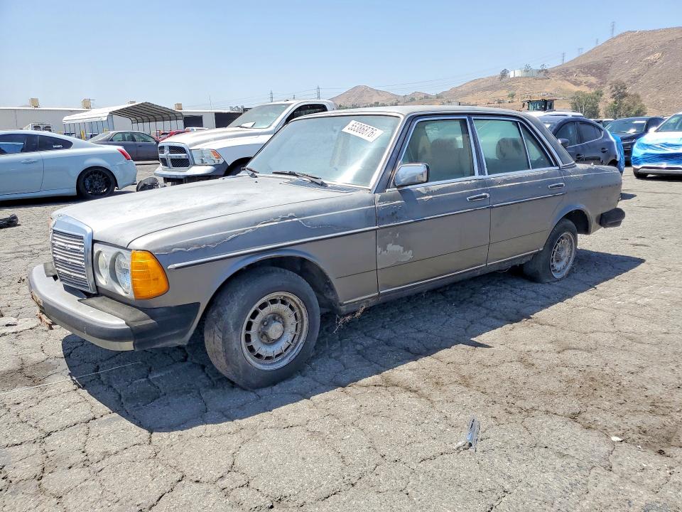 1981 Merz 280-class VIN WDB12303312090551 COPART salvage auction — NORMAL WEAR, DT, sold $150 on 2026-07-09 (photo 1)