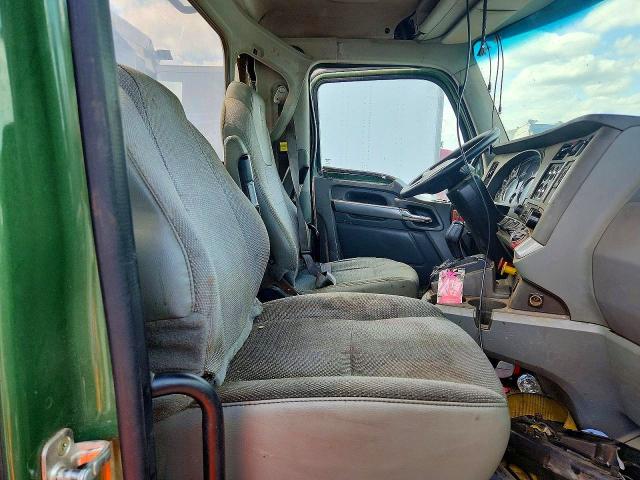 2018 Kenworth All other VIN 1XKZDP9X2JJ195300 COPART salvage auction — SIDE, ST, sold $8,800 on 2026-07-15 (photo 6)