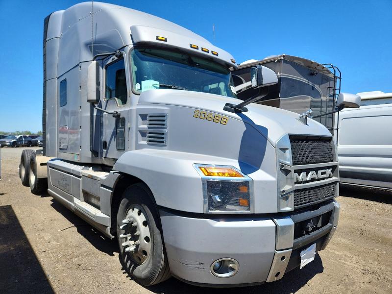 2020 Mack All other VIN 1M1AN4GY0LM011988 COPART salvage auction — NORMAL WEAR, OR - CERTIFICATE OF TITLE, sold $3,750 on 2026-07-21 (photo 1)