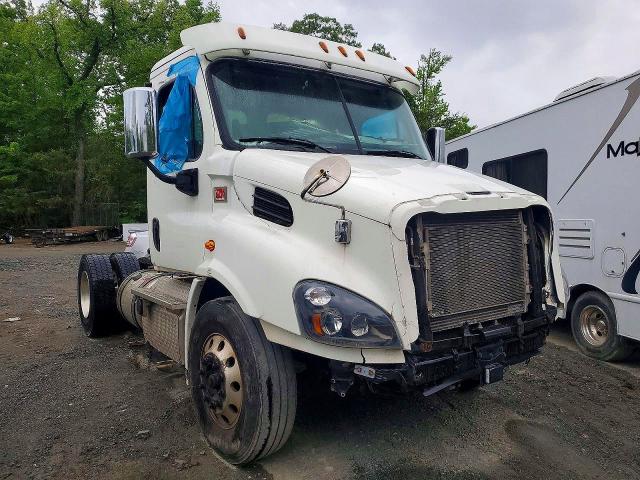 2018 Frht All models VIN 3AKBGADV1JDJU2441 COPART salvage auction — SIDE, SC, sold $1,000 on 2026-07-28 (photo 4)