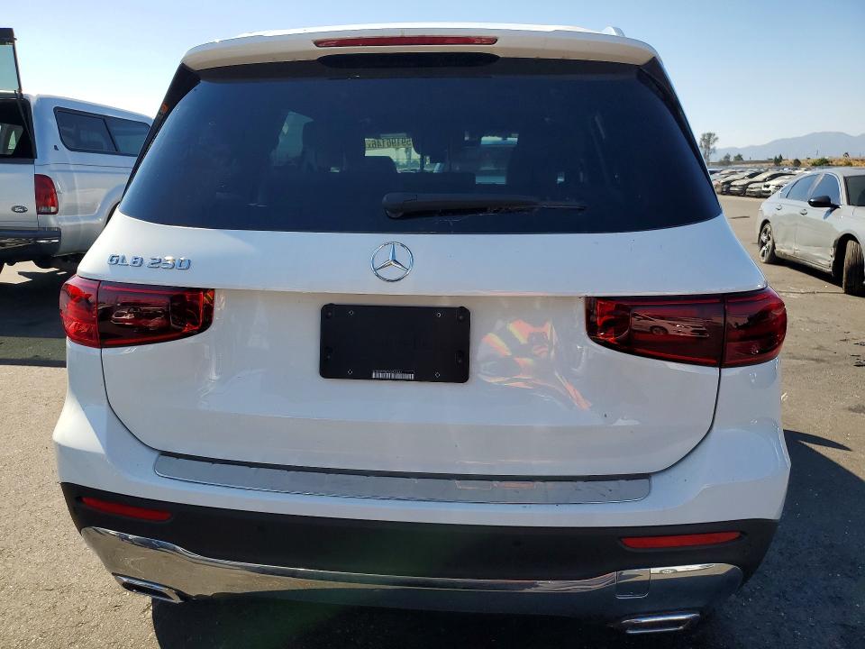 2025 Mercedes-benz Glb-class VIN W1N4M4GB7SW420481 COPART salvage auction — MINOR DENT/SCRATCHES, Ca - Dis/Dlr/Exp Only Clean Title, sold $31,250 on 2026-07-27 (photo 6)