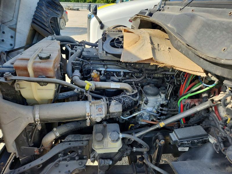 2016 Freightliner All other VIN 3AKJGLDV1GSGS4695 COPART salvage auction — MINOR DENT/SCRATCHES, LA - CERTIFICATE OF TITLE, sold $3,900 on 2026-07-28 (photo 7)