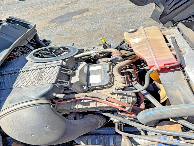 2012 Freightliner All other VIN 1FUJGEDVXCSBM0774 COPART salvage auction — NORMAL WEAR, CT, sold $625 on 2026-07-24 (photo 7)