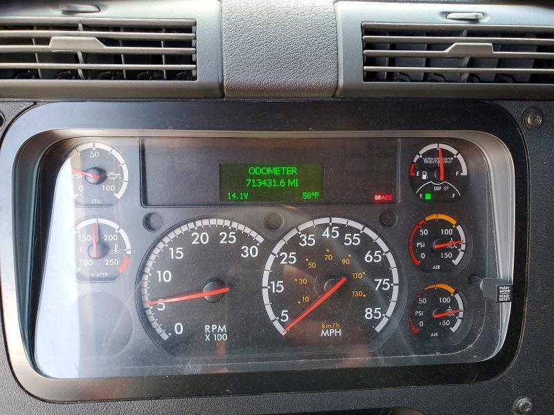 2019 Freightliner All other VIN 3AKJGLDR8KDKG6407 COPART salvage auction — NORMAL WEAR, NY - CERTIFICATE OF TITLE, sold $18,750 on 2026-07-14 (photo 8)