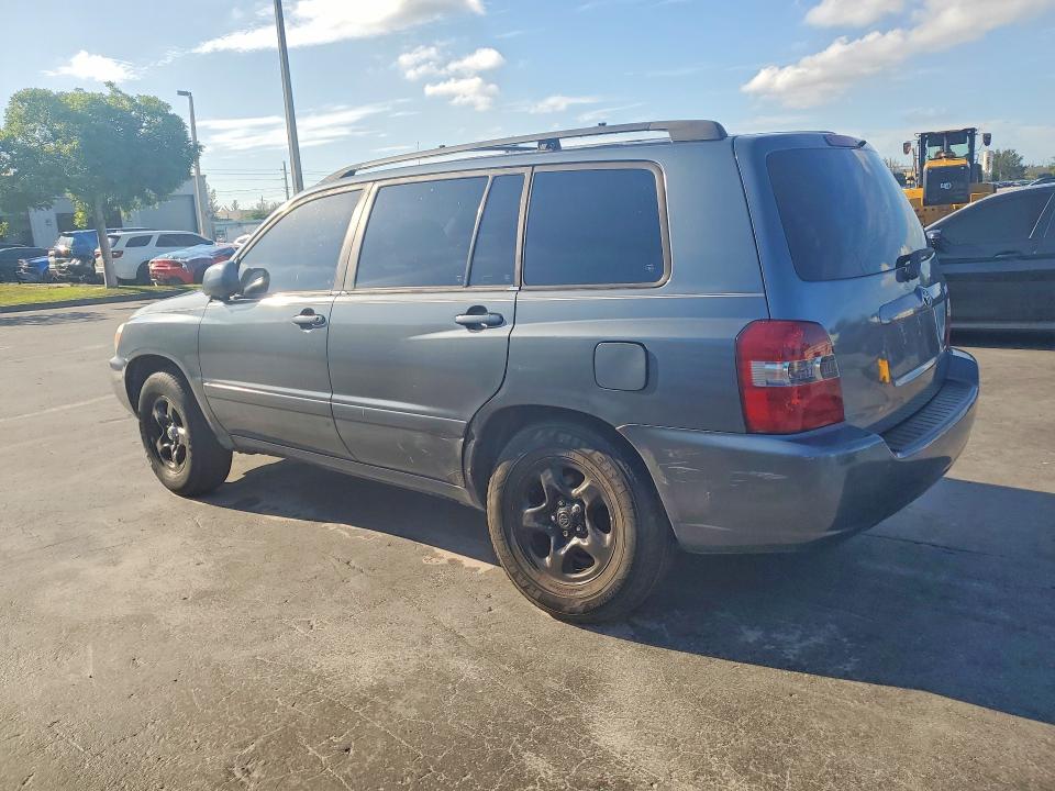 2005 Toyota Highlander VIN JTEDD21A850106501 COPART salvage auction — REAR END, FL - CERT OF TITLE SLVG REBUILDABLE, sold $2,250 on 2026-07-13 (photo 2)
