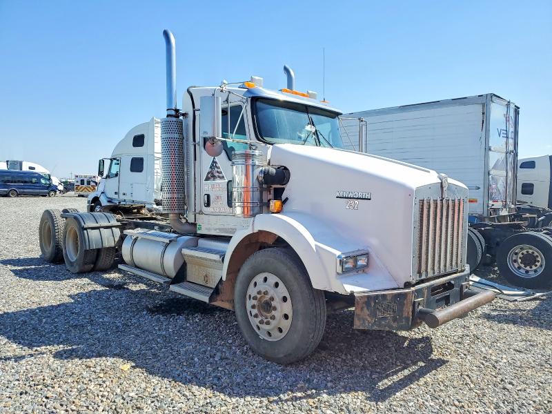 2007 Kenworth All other VIN 1XKDDB0X77J194775 COPART salvage auction — Burn Engine, PS, sold $15,000 on 2026-07-14 (photo 1)