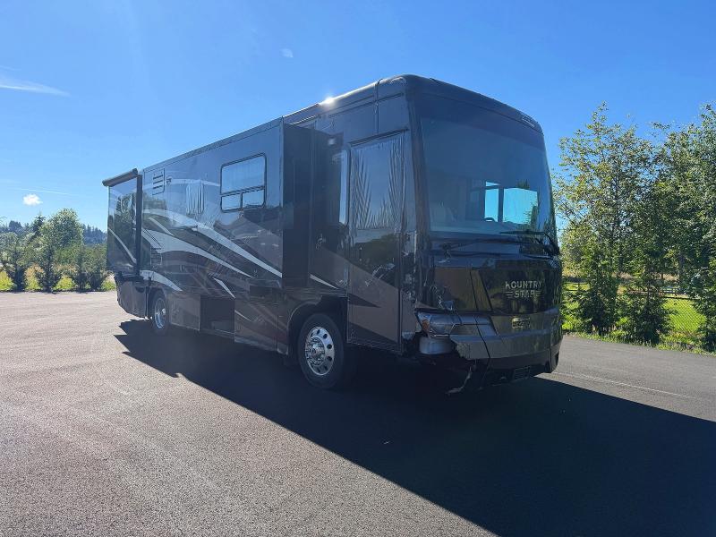 2023 Freightliner All other VIN 4UZACHFCXPCUD9444 COPART salvage auction — SIDE, OR - SALVAGE TITLE (P), sold $23,600 on 2026-07-28 (photo 2)