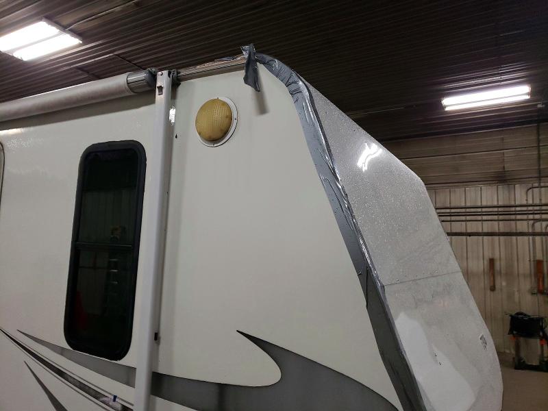 2006 Keystone Mountainee VIN 4YDT32P226F709328 COPART salvage auction — HAIL, MN - CERT OF TITLE-PRIOR SALVAGE, sold $2,650 on 2026-07-09 (photo 9)