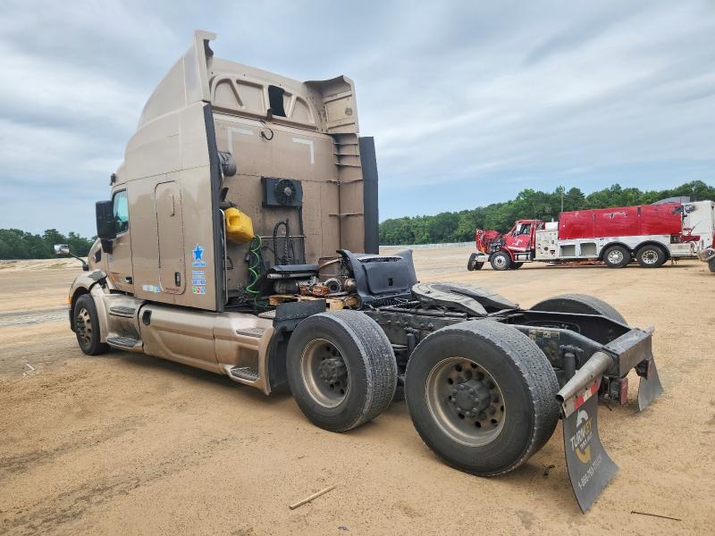 2015 Peterbilt All other VIN 1XPBD49X0FD283682 COPART salvage auction — SIDE, TX - CERTIFICATE OF TITLE, sold $5,500 on 2026-07-07 (photo 3)