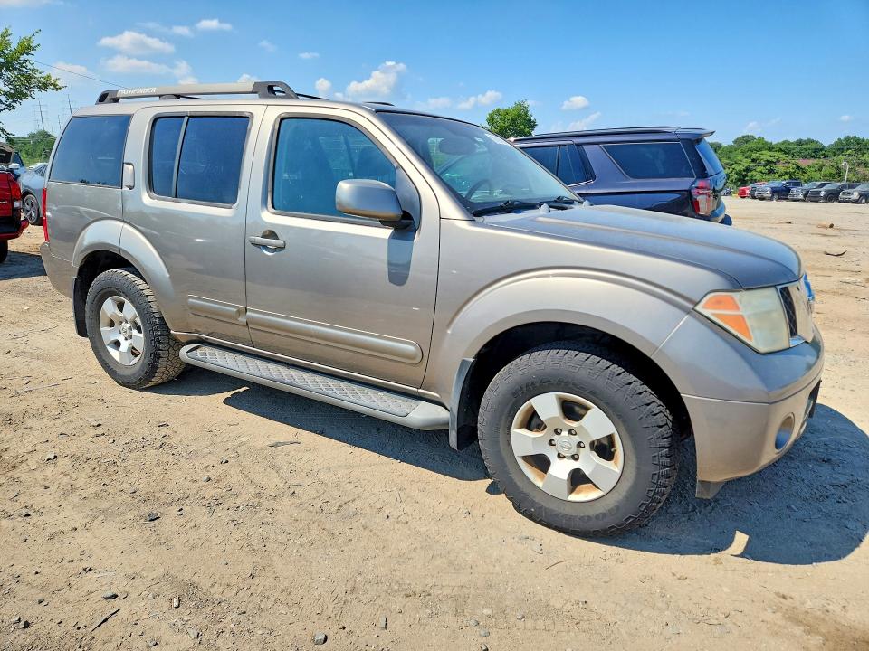 2005 Niss Pathfinder VIN 5N1AR18W35C768484 COPART salvage auction — MINOR DENT/SCRATCHES, CT, sold $550 on 2026-07-09 (photo 4)