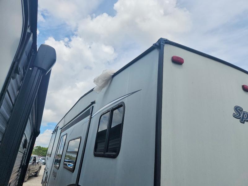 2018 Keystone Springdale VIN 4YDF30023J3105468 COPART salvage auction — ROOF, MO - SALVAGE CERTIFICATE OF TITLE, sold $7,200 on 2026-07-30 (photo 9)