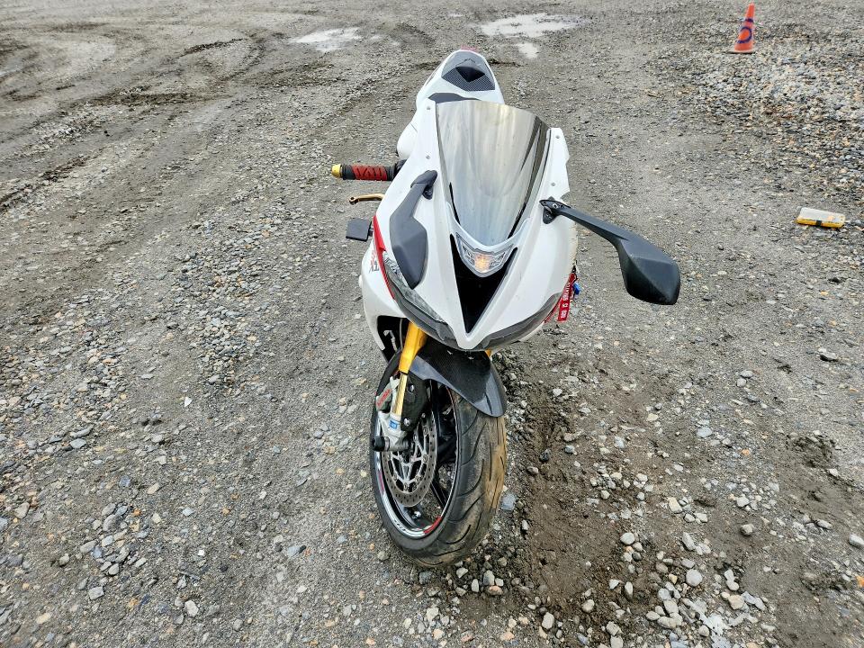 2017 Triumph motorcycle Daytona VIN SMTA02YK7HJ787459 COPART salvage auction — FRONT END, PS, sold $2,900 on 2026-07-16 (photo 2)