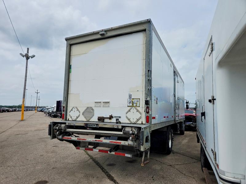 2016 Peterbilt All other VIN 3BPPHM8X0GF591202 COPART salvage auction — MINOR DENT/SCRATCHES, CT, sold $7,000 on 2026-07-07 (photo 4)