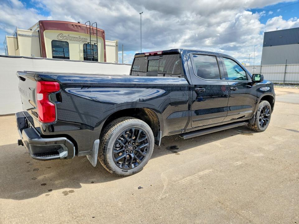 2025 Chevrolet Silverado VIN 1GCUKJE81SZ194682 COPART salvage auction — MINOR DENT/SCRATCHES, Ab - Oop - Active, sold $62,000 on 2026-07-03 (photo 3)